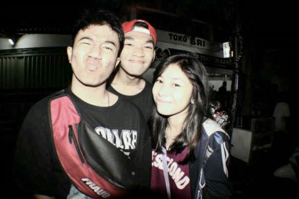 Cheers up family BILLFOLD surabaya