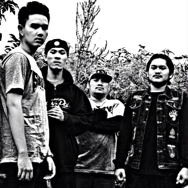SEVERITY Grind Official twitter page , Vockill + Bass @syahrias , Guitar As @aifsetiawan , Kill blast @kemalFahsa - Booking agent : 085320401666