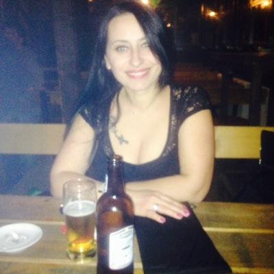 emylab1's profile picture. 