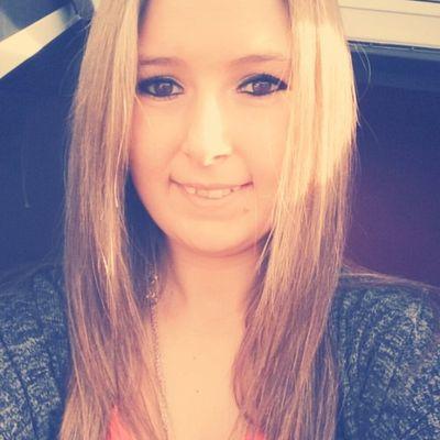 Tous à commençais le 1 mai 2014, une histoire d'amour née entre nous, mais elle ne mourra jamais. Je l'aime et rien ne pourra nous quitter, Il m'aime, je l'aime