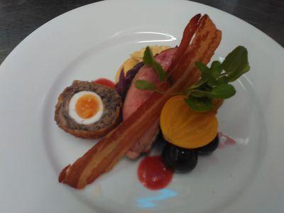 DereckHarry's profile picture. what you saying?