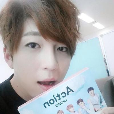 I'm Shin Soohyun of U-kiss.89line{just both not real.} #real@ukissSH/My lover @bthXM_exoFamEr #SecretFam