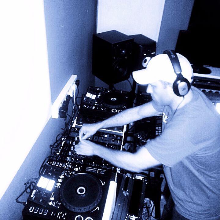 DJ & Producer
A&R Reelhouse Records
Resident DJ Reelhouse Group