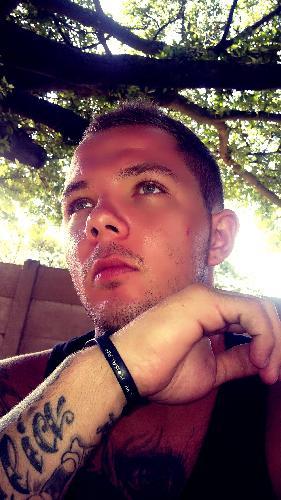 King_Arrie says...shut the fuck up