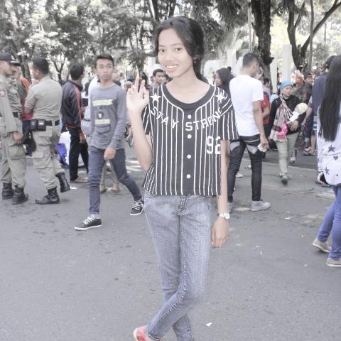 Sri Mulyaningrum I VHS 1 SBY I Follback? just mention