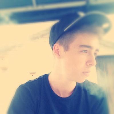 Competitive Call of duty player.                            Slayer Belgium Europe