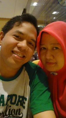 apradityo's profile picture. 