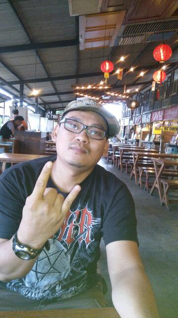METAL AGAINS RACISM