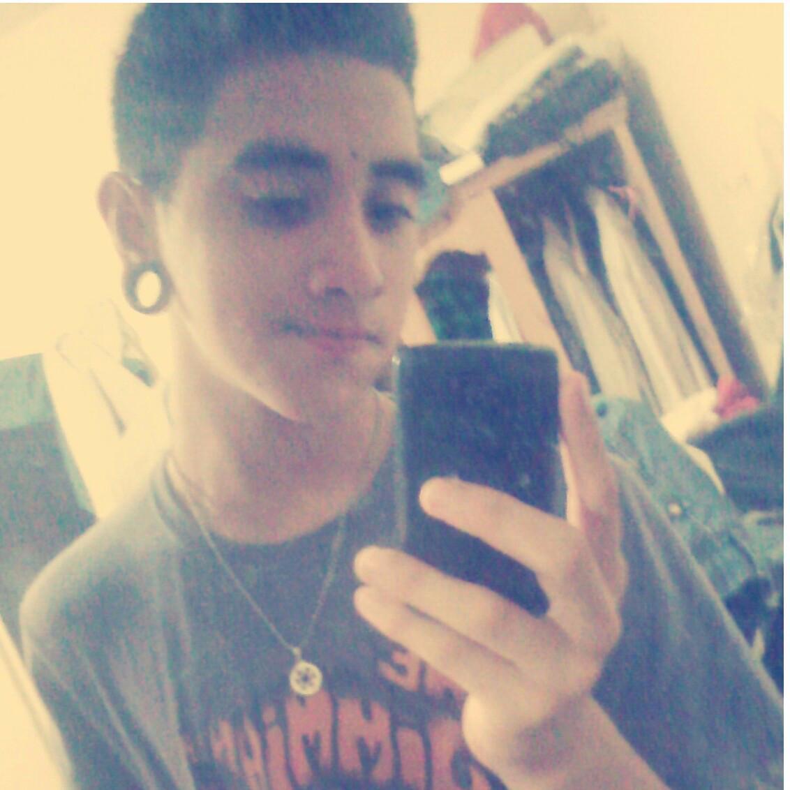 #BocaJuniors / Expansores /Tatuajes /  Wiz Khalifa / T.Mills / Tyga / Chris Brown / Taylor Gang / YNG FVS /Just walk in skate / 24-07♥ / Amor eterno a mi chini.