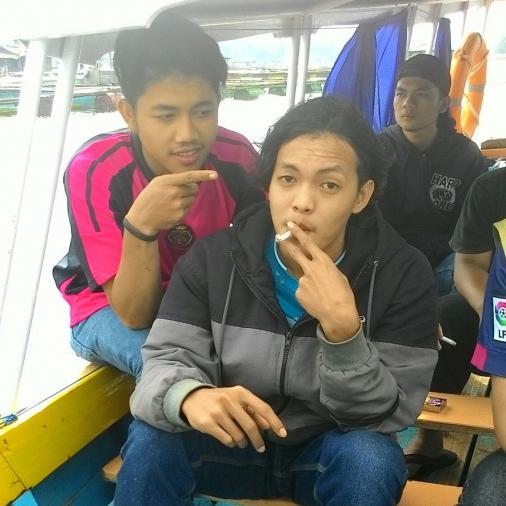 bila kata tak lagi bermakna .lebih baik diam saja  !