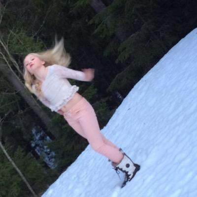 UÅ• Umeå Gymnastik förening• CFA• Fireflies•  le snapchat julialandino