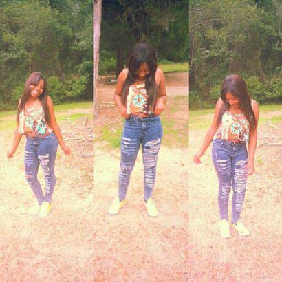 thalaishiah's profile picture. #Taken  1/7/14  Class Of 2k16