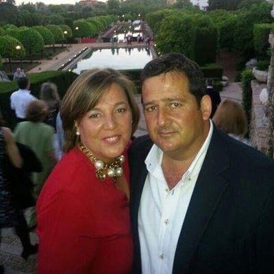 Valenciana de nacimiento y cordobesa por adopcion. Madre de dos enanos y agente de viajes por vocacion!!!