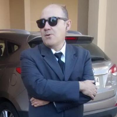 HSALAS9's profile picture. Quillotano, contador, fanatico de candy crush, amo a los gatos. #nomasbombas