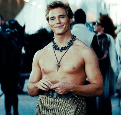 bemyfredweasley's profile picture. we are beautiful