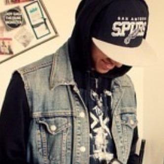 yah_braun's profile picture. i was born 2 tell u i love u