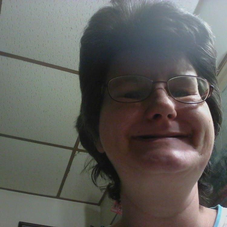mother of 4 kids 3 boys 1 girl lived in south dakota,minnesota,and ohio