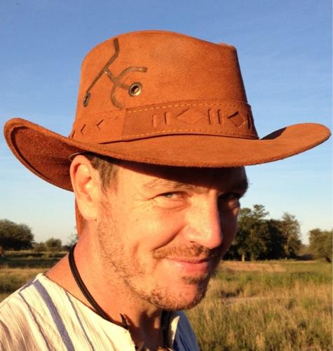 iCyberPaul's profile picture. Life involves iOS development, struggling to keep fit and Mac computers, and very occasionally the piano