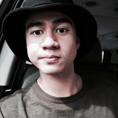 definitelyhealy's profile picture. Boys and bands and boys in bands.