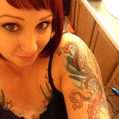 Notyourtia's profile picture. 