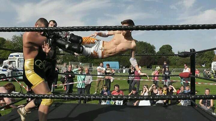 truemattslater's profile picture. hmmmmm