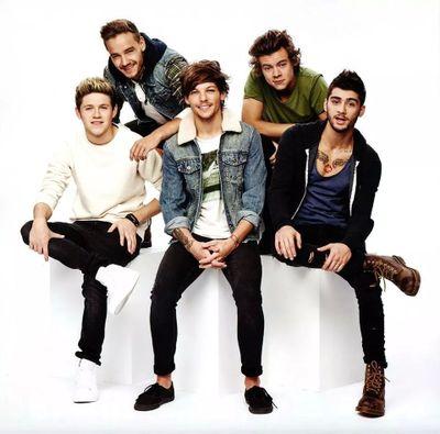Cuenta de todas las directioners de Benidorm 
Tenemos un grupo de whatsapp quien quiera unirse q avise