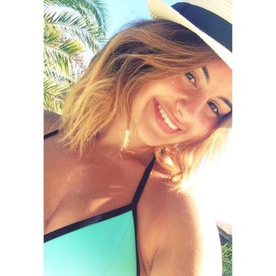 instagram: victoriaamaral
