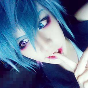 Hi I am Jon,  Cosplayer/ single/bi/
I am fond of red wine- I have a terrible sweet tooth