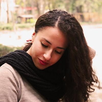 Me han dicho que o se tienen grandes amigos y pocas ideas, prefiero tener grandes ideas.  Estudiante de Administración, amante de la naturaleza