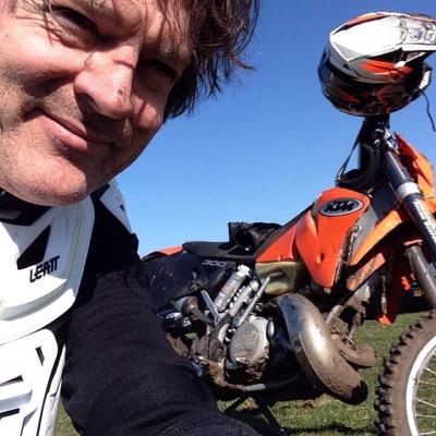 getrouwd met Greetje, vader van 2 zoons, MTB, gravel, wannabe motorrijder, zeiler, houdt van muziek en Duitse automerken.