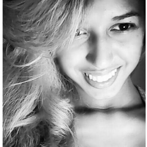 21, ariana, baiana, estudante de nutrição .. ♥       instagram - renata.lage     antigo @euamo_ofiuk