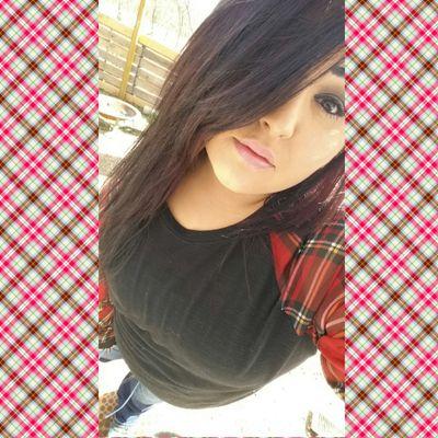 Piercings*tattoos*Chubby Bunnie*Love you* pogonophile*mexican*employed*taken and in love* music is life*let's play xbox*instagram junkie*