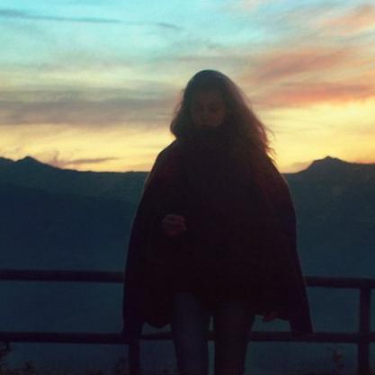 ksoks_sss's profile picture. интроверт. сталкер. недокейпопнутый.