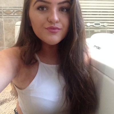 guys i'm not 17...
instagram - kaiageorgiaaa