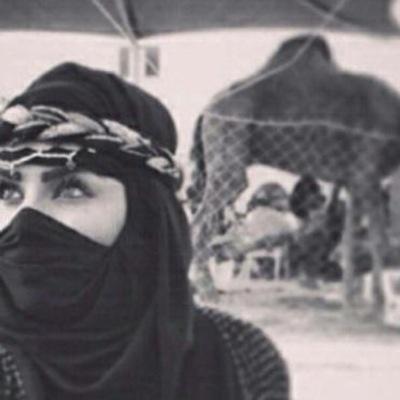 تلوى رقاب القوم رجال رجال ..!