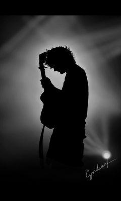And you will never know just how beautiful you are to me,but maybe I'm just in love when you wake me up.
ED PLEASE FOLLOW ME,I LOVE YOU MORE THAN ANYTHING