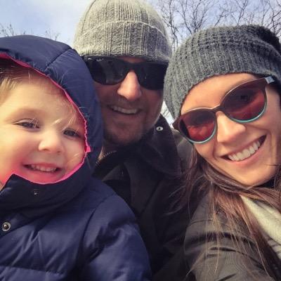 thebriefCase's profile picture. 