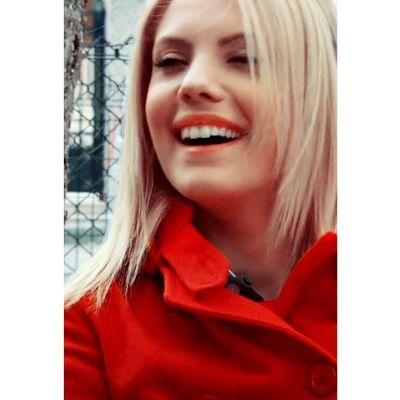 edaeceufanclub's profile picture. Eda Ece Fan Sayfası.