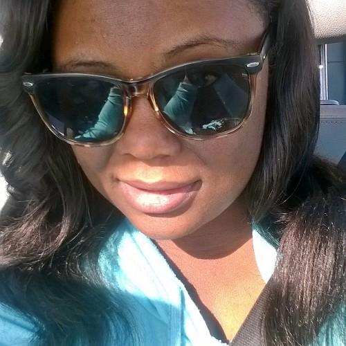 LisaMonroe92's profile picture. 