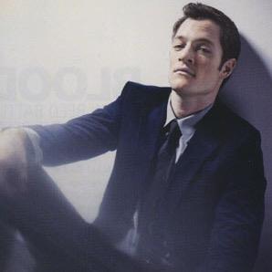 Your insides reek of shame and weakness. // Detailed writing only, please. // @Charlie_Radbury