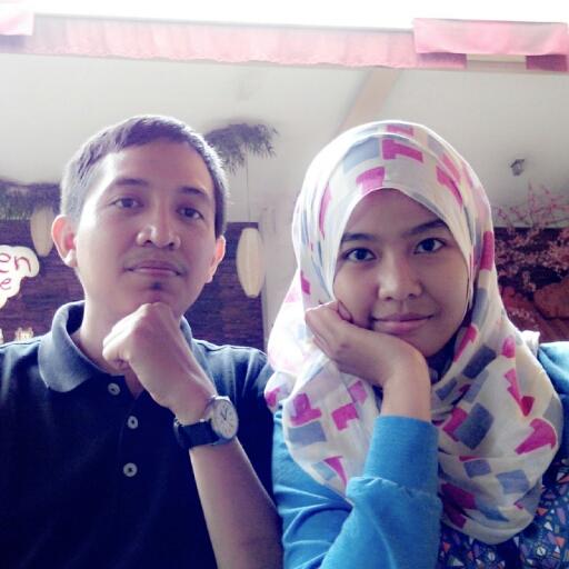 _RiriLestari_'s profile picture. @yuslimeirino wife