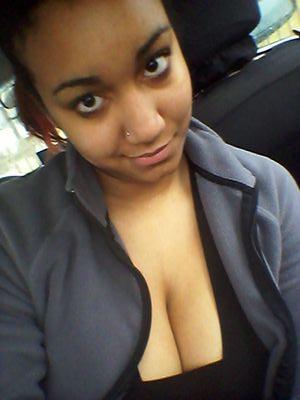 i  have a country side butbim a true girl im not fake i say what i have to say so yea i sace lives at the hospital im funny i streetdance hmu for more