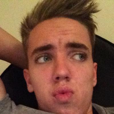 emilaarseth8's profile picture. 