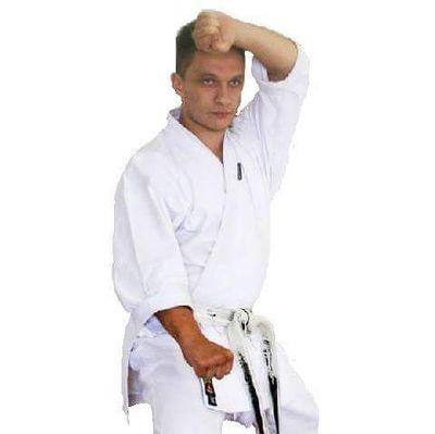 Professor de Karatê estilo Shotokan. GRUPO GOSHINKAI DE KARATÊ-DO SHOTOKAN