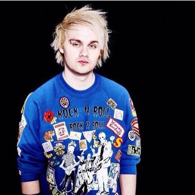 5sos_calumhood0's profile picture. if u follow meh yous get kookies