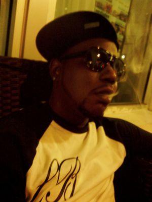 NWK PLUG FKA YUNG PLUG...Rapper from Jersey.. BBE/goNgang.. 4 SHOW/FT DM ME https://t.co/qBqDNQwKf7…