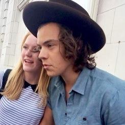 hey i think you're really pretty !!!