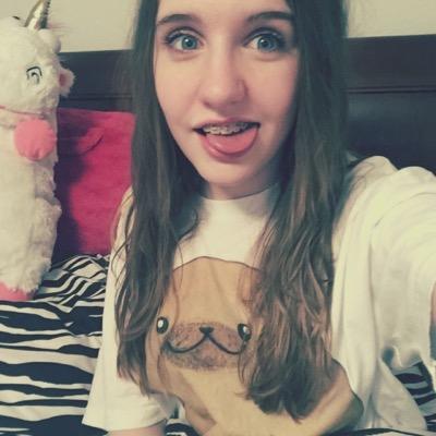 Aspiring Youtuber :) | What a waste of a pretty face. | 13 and living the dream! | I like animals and holding hands | ⛅️
