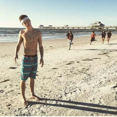 mag2life_'s profile picture. 