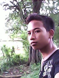 Lahir di Sumenep , 22 Agustus 1997 * Sekolah di SMA Nurul Jadid Batang-batang